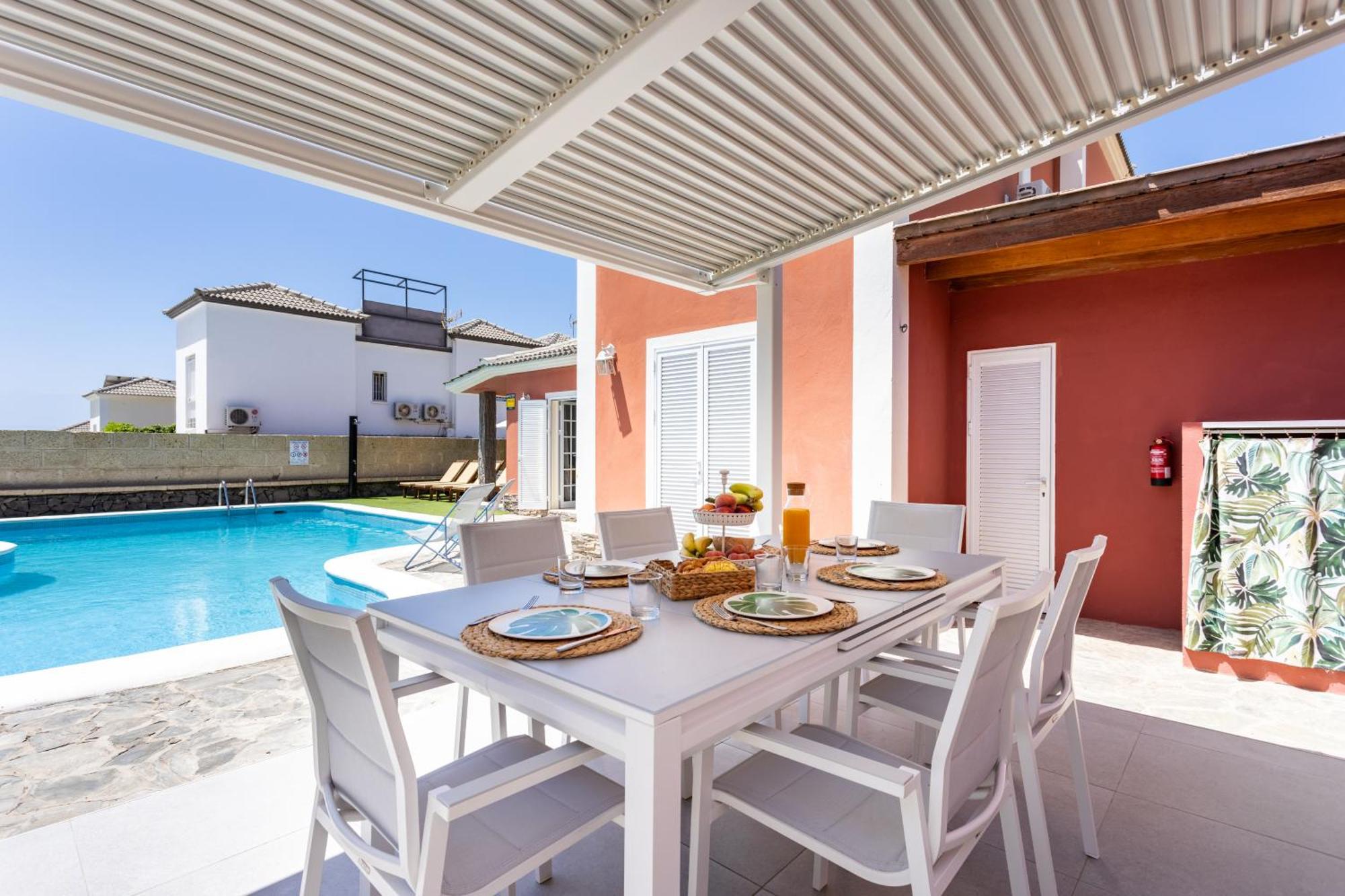 Villa Chloe Costa Adeje Tenerifesummervillas Giant Private Pool 11 Meters Long Екстер'єр фото