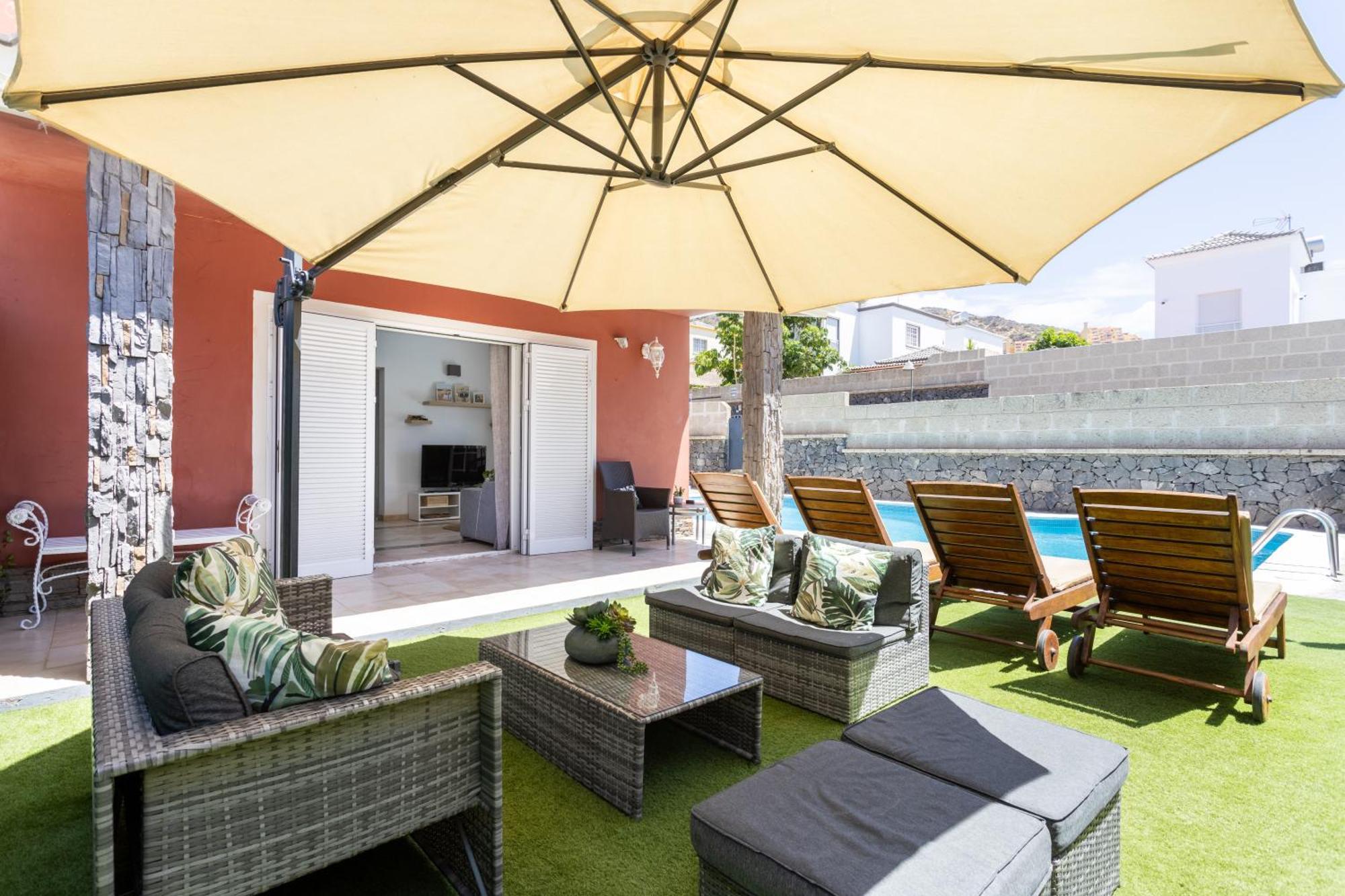 Villa Chloe Costa Adeje Tenerifesummervillas Giant Private Pool 11 Meters Long Екстер'єр фото